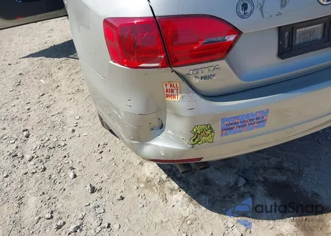 2014 Volkswagen Jetta 2.0L S from USA, damaged, VIN 3VW2K7AJ6EM309380